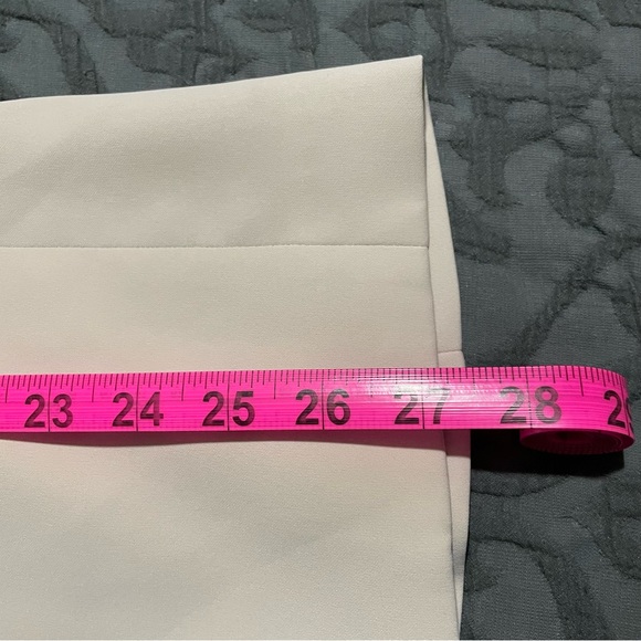 Like New Womans Express Blazer - Picture 6 of 7